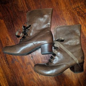 Born glenda brown granny boots 6.5